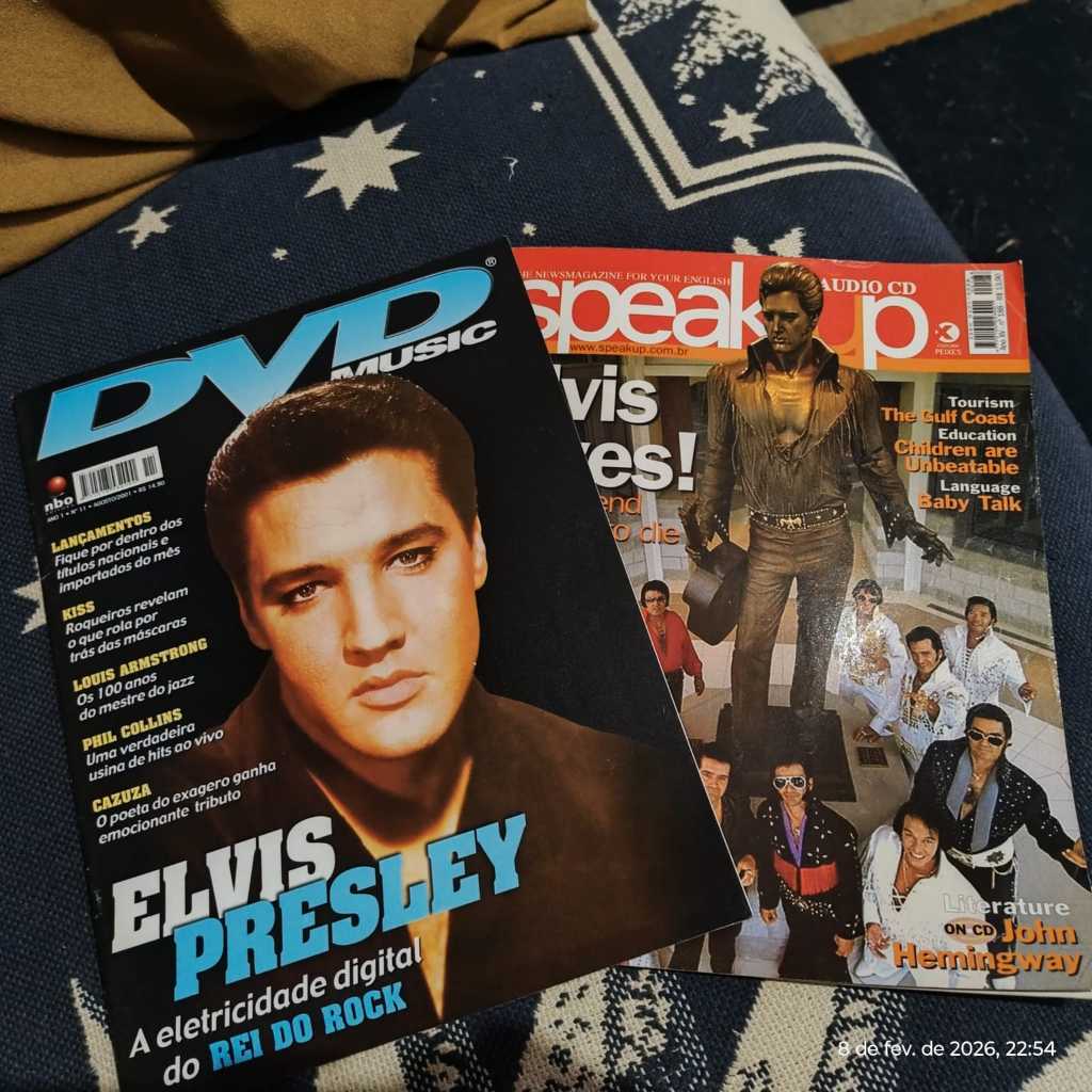 Revista DVD Music, Ano 2001, Elvis Presley  + Revista Speak Up,Elvis Lives!. Muito bem conservadas.