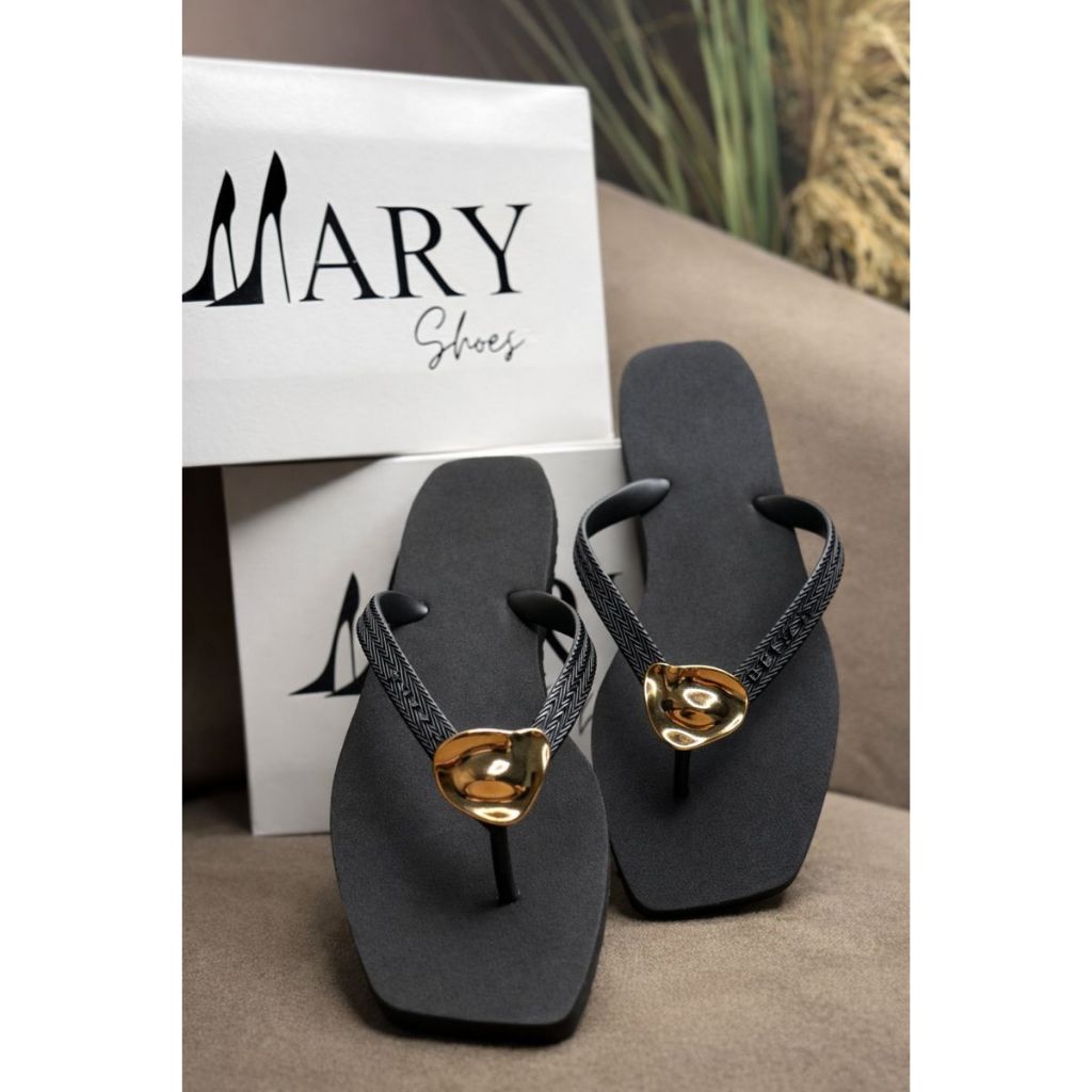 Chinelo Rasteirinha Marrocos Feminina Verão Leve  Detalhes Dourado Antiderrapante Confortável