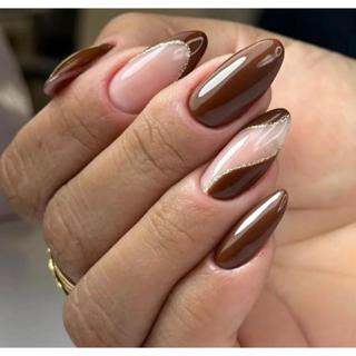 Postiça Realista Premium - Unhas Decoradas Marrom Luxo com Linha Dourada em Oferta na Shopee