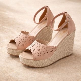 Sandália Anabela Feminina Nude Plataforma Confortável,  Salto Alto, Casual Verão, Tira Ajustável