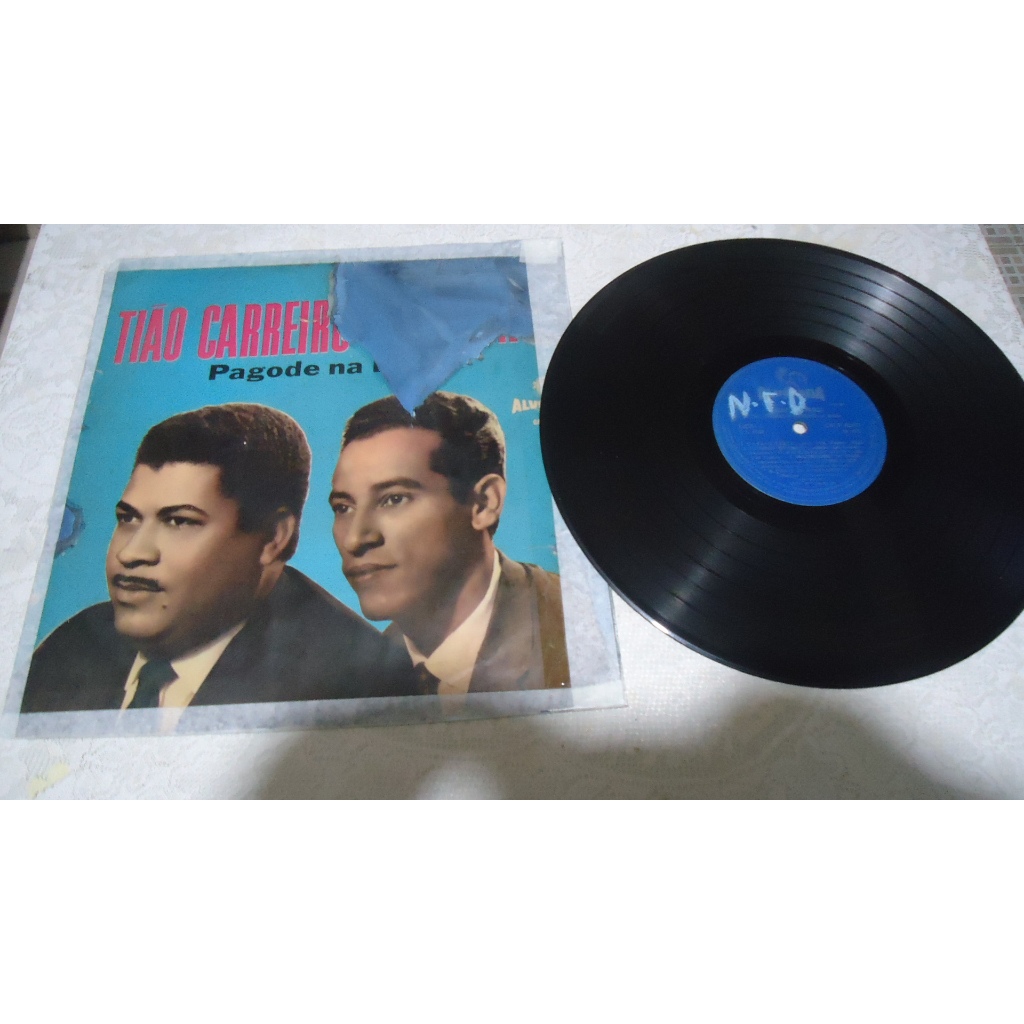 lp vinil. Tião Carreiro e Pardinho. Pagode na praça.