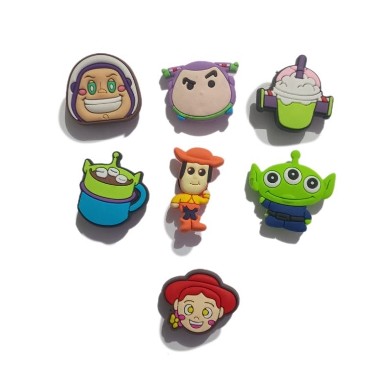 kit 7 pins bottons sapatos toy story buzz lightyear woody jessie alien disney pixar nerd geek