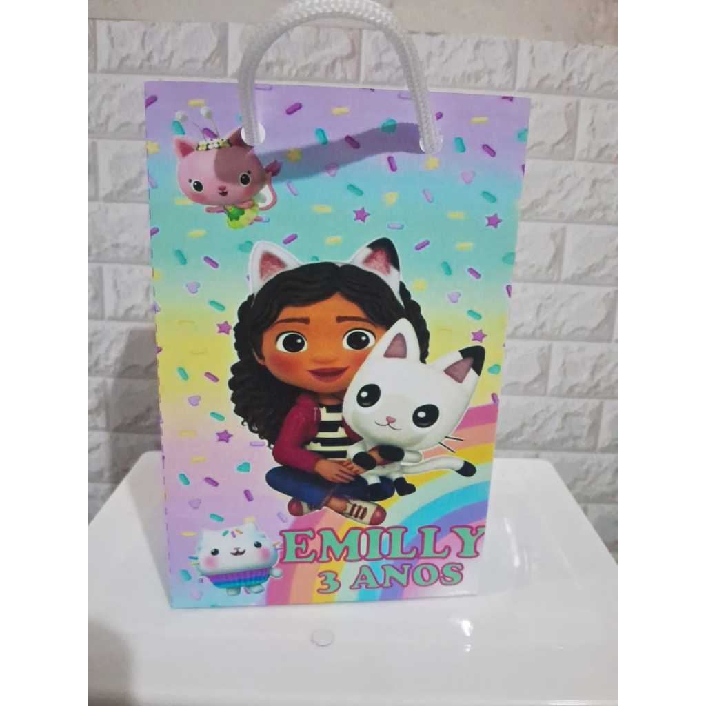 Sacolinha Personalizada P  Casa Magica da Gaby menina/festa infantil/aniversario/Personagens disney/lembrancinhas de ani