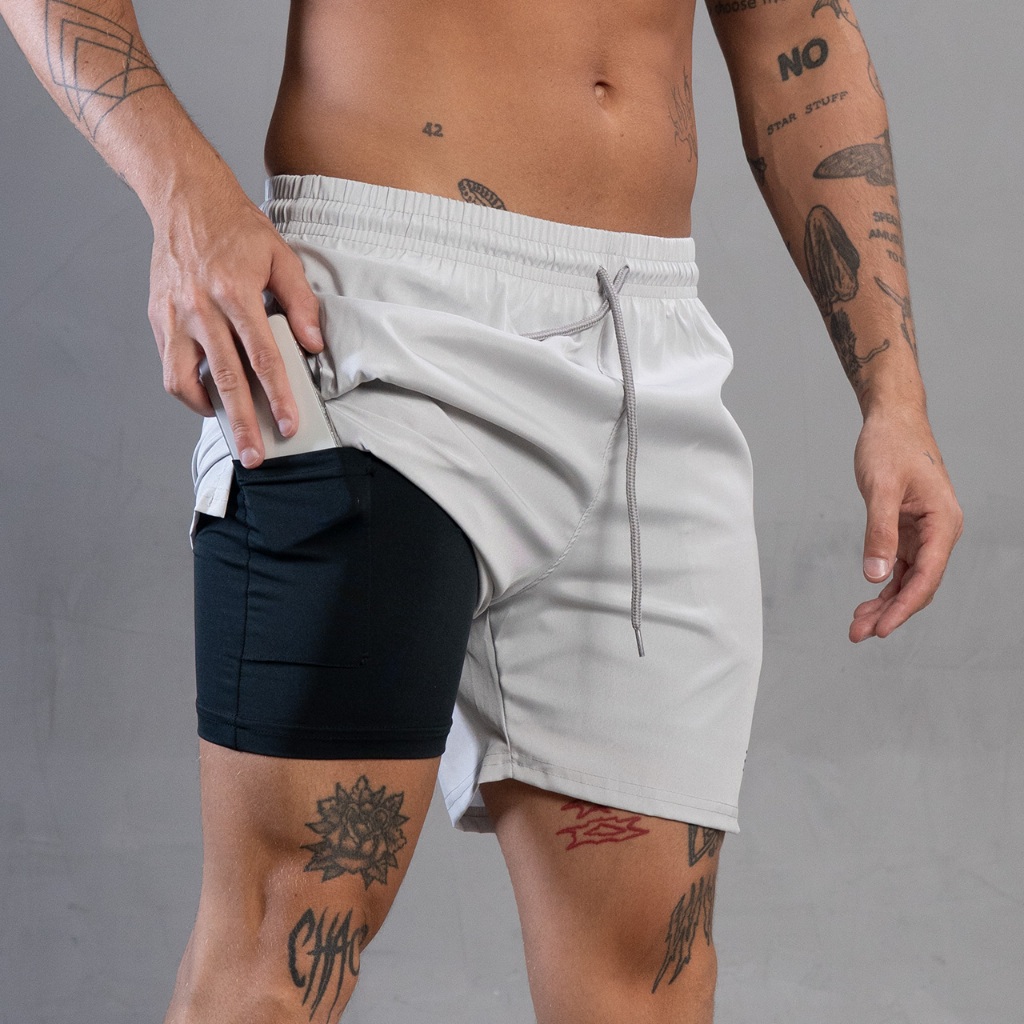 Kit 2 Bermudas de Compressão masculina com bolso interno shorts academia Luzzoo 2 em 1 com bolso para celular treino · foto 2