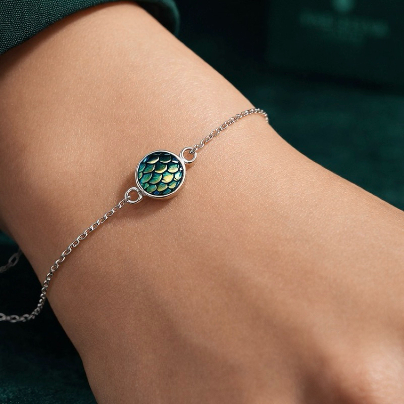 Pulseira com Medalha Escamas em Prata 925 Inspiração Mar