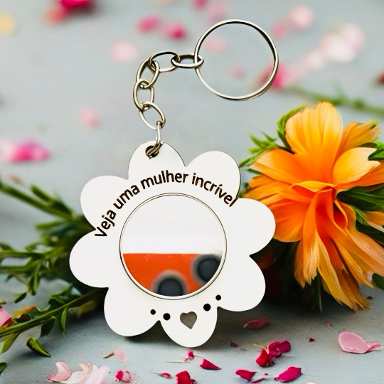 Chaveiro FLOR MULHER INCRÍVEL  COM ESPELHO MDF BC, decoração, lembrancinhas em Oferta na Shopee