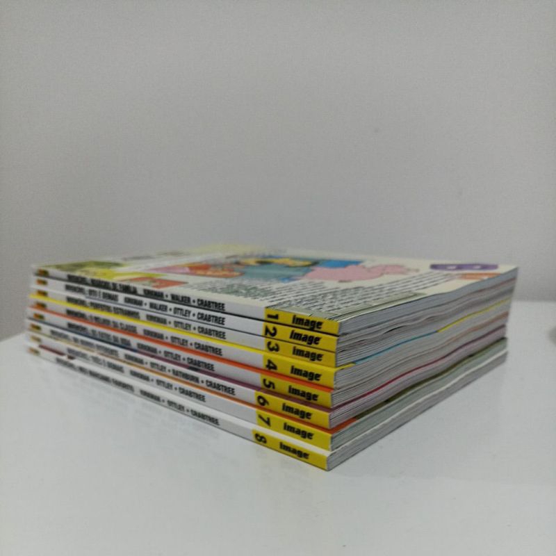 Coleção Invencível Hq Panini Kirkman Ottley Image Vols1 a 8 Pt Luxo Amazon Prime — R$ 2.599,90 em Shopee