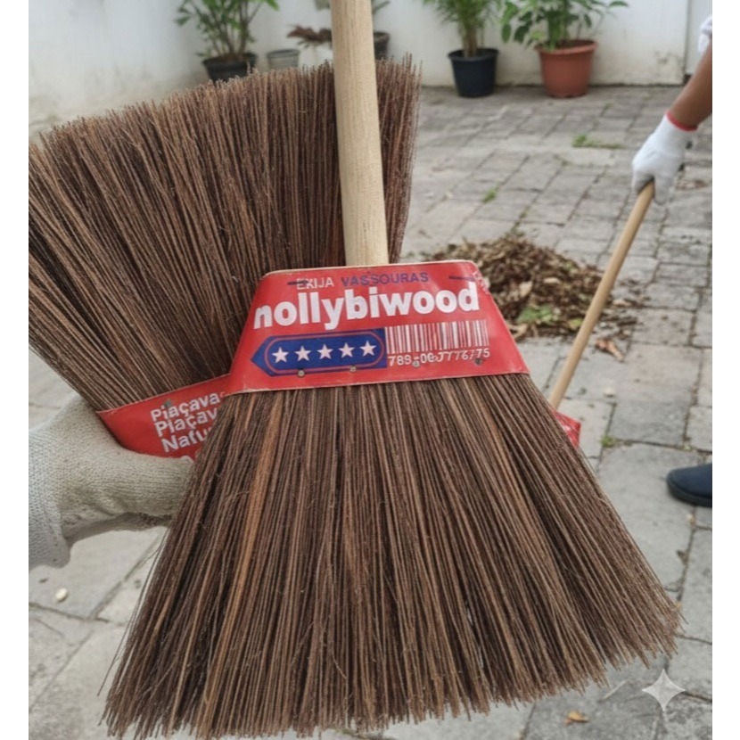 Vassoura Piaçava Natural Nº 5 Reforçada | Quintal, Garagem e Calçadas