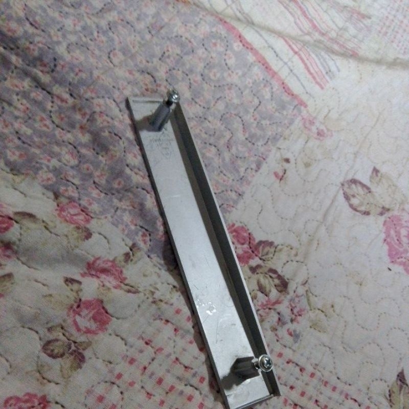 puxador da porta micro-ondas Electrolux (MEF33) Usado
