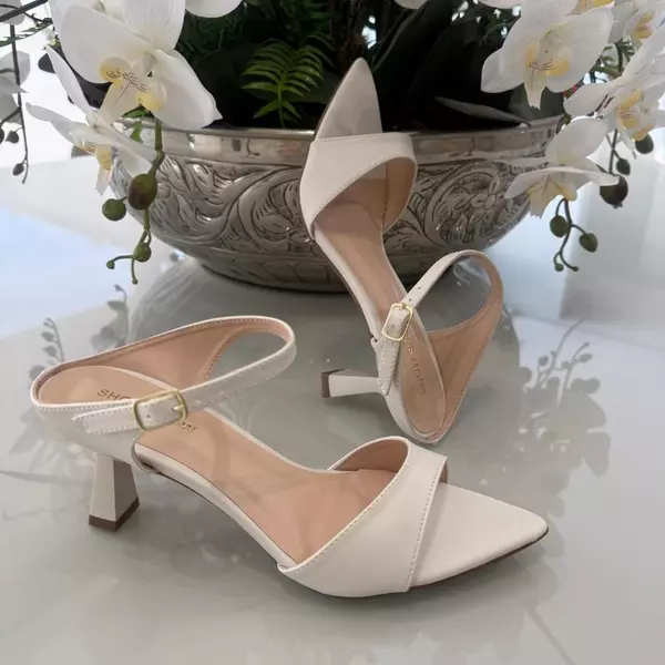 Sandália Tamanco Feminino Caramelo Salto taça 7 cm Bico Folha Confortavel Elegante