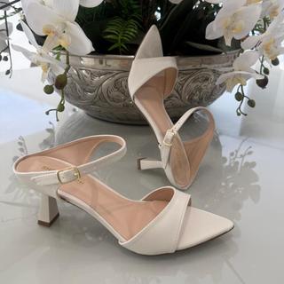 Sandália Tamanco Feminino Caramelo Salto taça 7 cm Bico Folha Confortavel Elegante