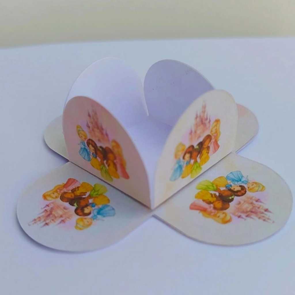 50 Forminhas Personalizadas de Doce Brigadeiro 4 Pétalas Festa, Aniversário PRINCESAS CUTE