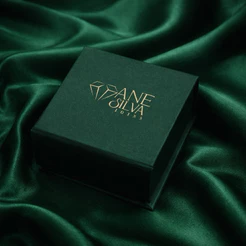 Caixinha de Anel Luxo Verde com Logo Dourado Embalagem Premium Ane Silva Joias