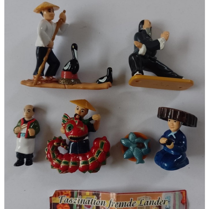Kinder ovo - Ásia Fascinação (ano 2003) Lote, falta 1 boneco e 1 acessório para ser coleção completa