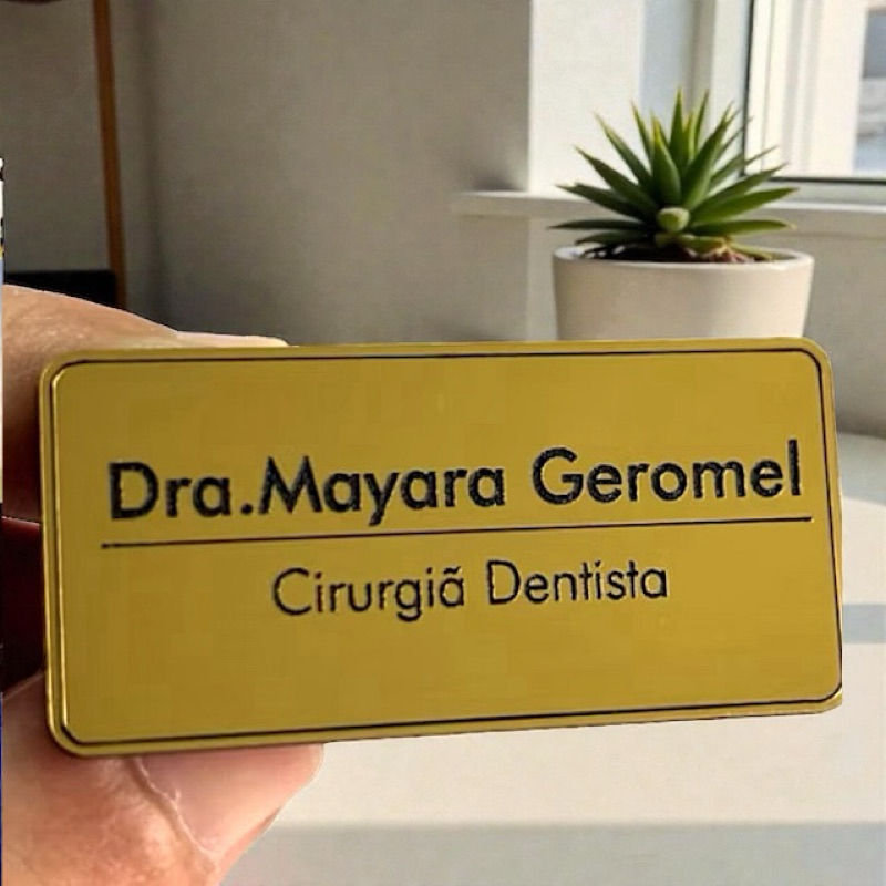 Broche Magnético Personalizado Nome e Função Profissional em Oferta na Shopee