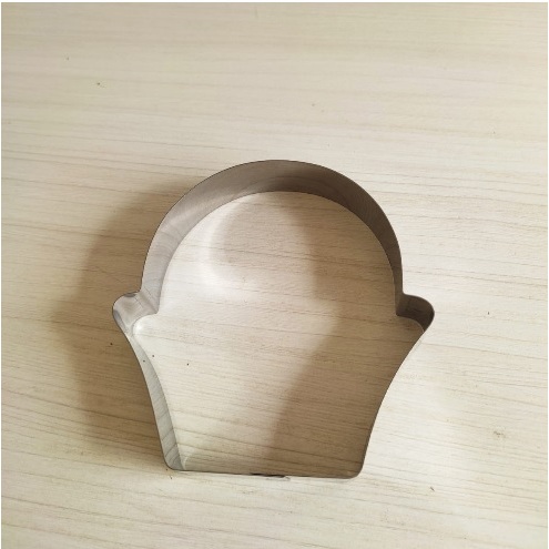 Cortador de Biscoito em Inox Cesta Páscoa (10x10cm)