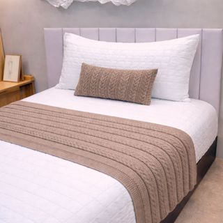 KIT PESEIRA TRANÇADA SOLTEIRO + 1 CAPA ALMOFADA 30X50 TRICOT DECORAÇÃO QUARTO LUXO VÁRIAS CORES em Oferta na Shopee
