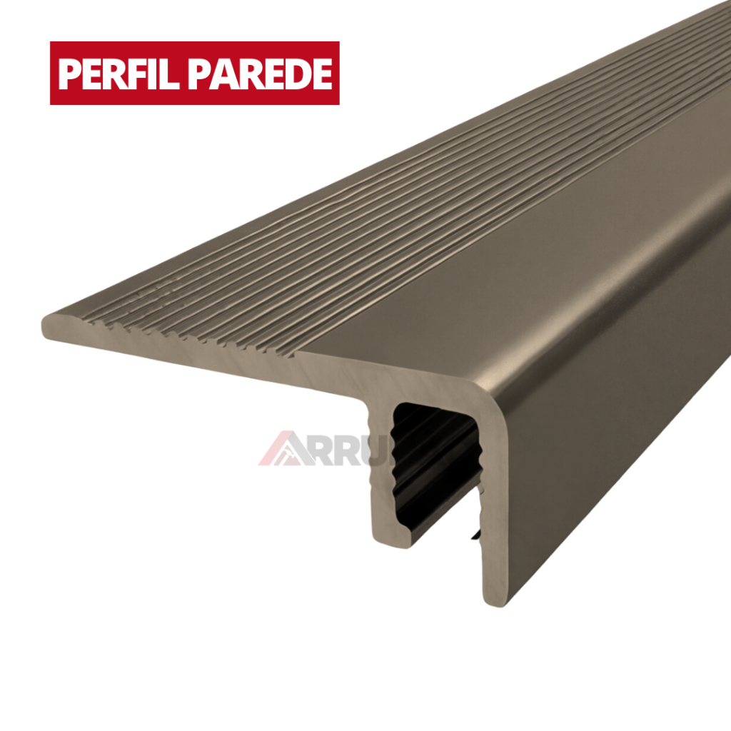 Perfil Parede para Piso Laminado Cor Champagne | Acabamento Alumínio Rente ao Piso 98 centímetros