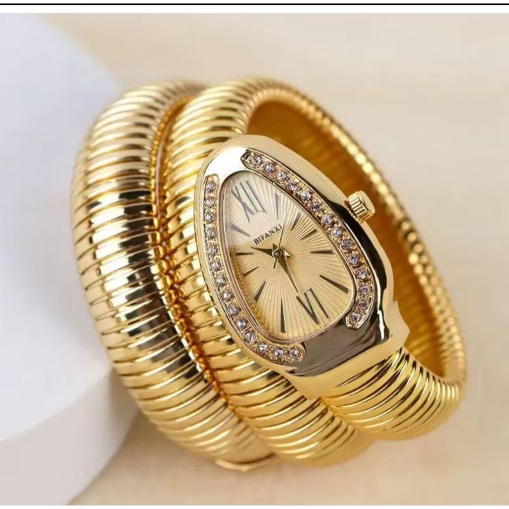 Relógio Bracelete Feminino Cabeça De Cobra Desing Serpente Exclusivo