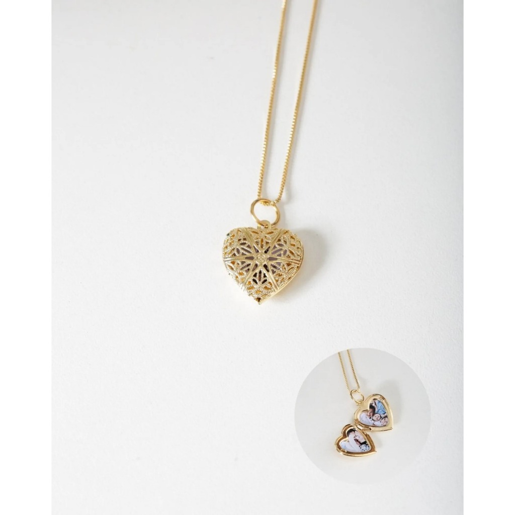 Colar Feminino com Pingente Relicário Coração Rendado Personalizado com Foto 70 mil. de Prata 925 e a 7 mil. de Ouro 18k