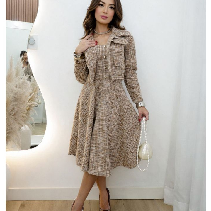 Conjunto vestido y Casaco  Blêizer Moda Evangelica Na malha Tweed Com lacinho e Botão Perolado