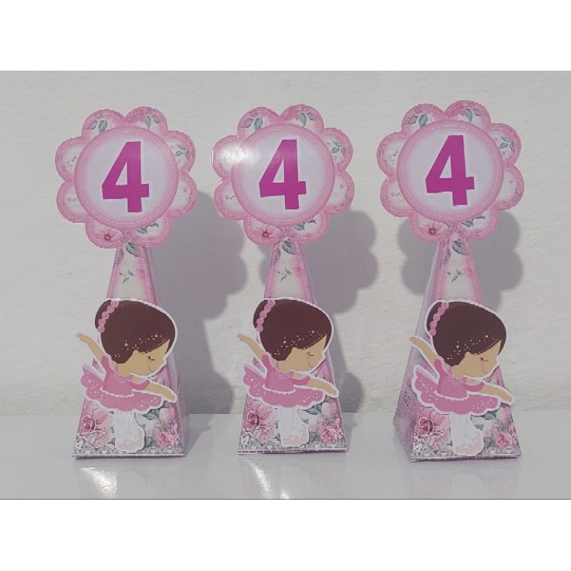CAIXA PIRÂMIDE BAILARINA/LEMBRANCINHAS PERSONALIZADAS/ANIVERSÁRIO/FESTAS