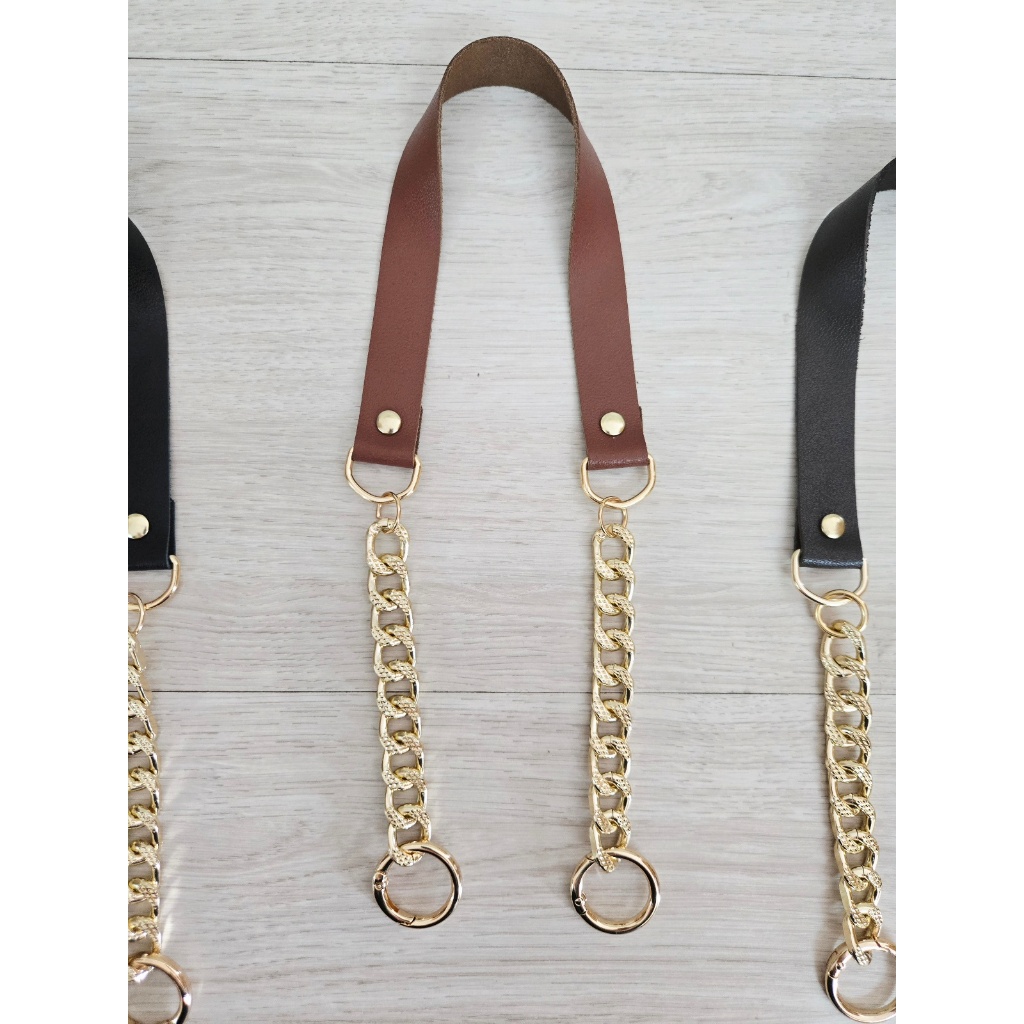 Alça de couro com corrente dourada com mosquetão articulado 55cm