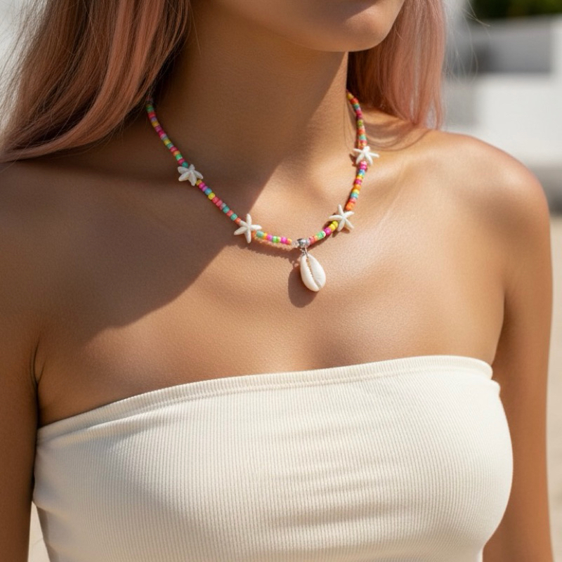 Colar de Miçanga com Búzio Natural e Estrelinhas | Gargantilha Moda Praia Ajustável