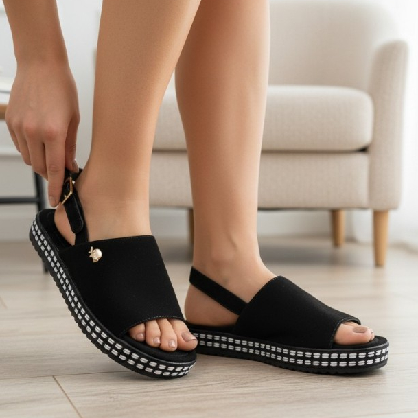 Sandália Anabela Feminina Plataforma Flatform Rasteirinha Com Pingente Maça Confortavel Ortopedica