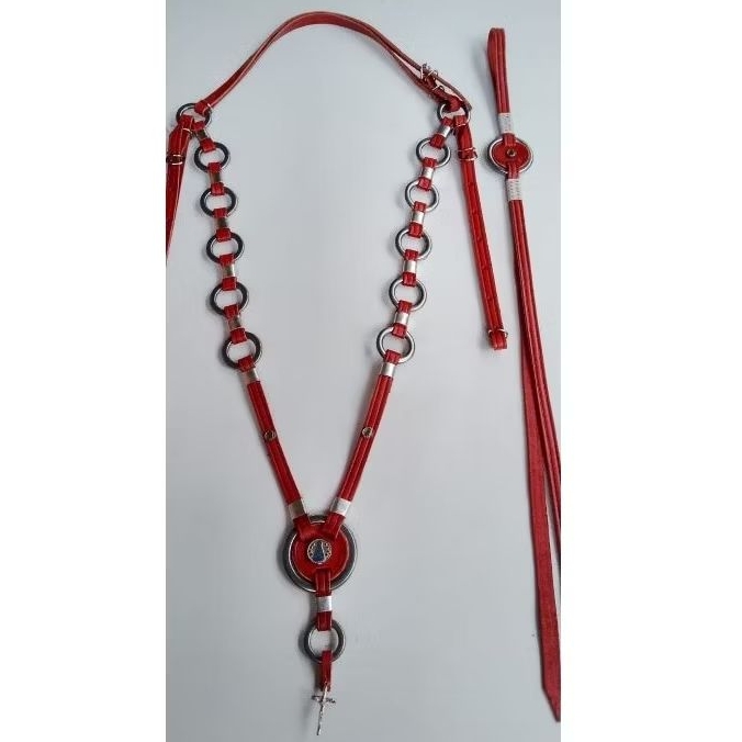 Peitoral de Argola e tala com apliques em couro legítimo, chicote e Peiteira muares, cavalo, mula, único no mercado