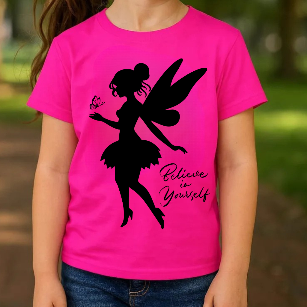 CAMISETA CAMISA BLUSA TSHIRT ESTAMPADA FADA TENDENCIA EM ALTA CONFORTAVEL  MODA INFANTIL JUVENIL
