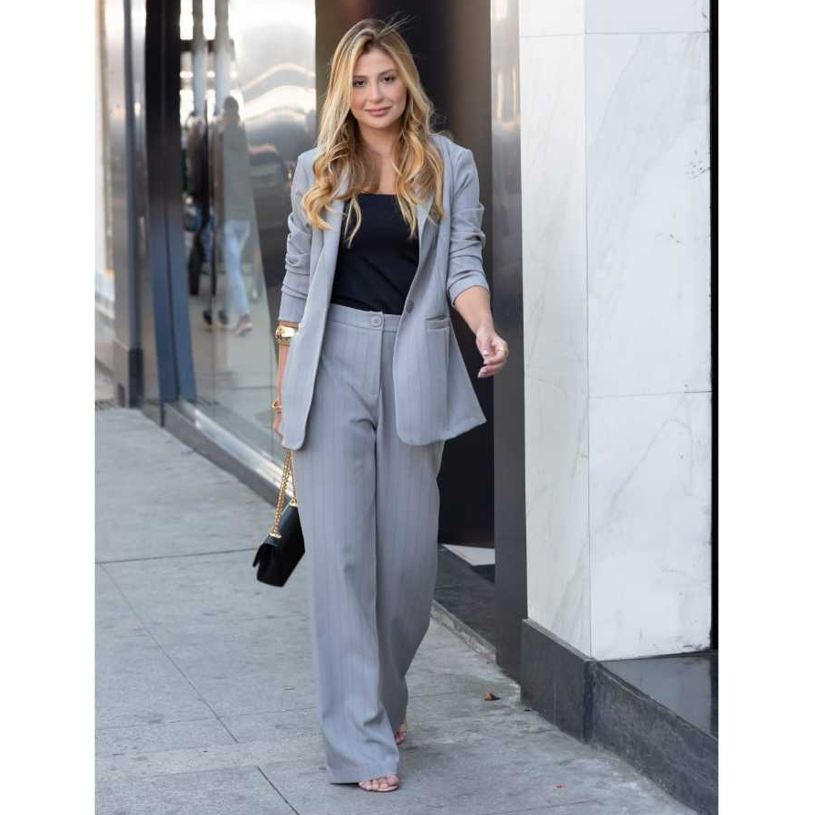 Conjunto Feminino Calça Max Blazer Alfaiataria Social Elegante Premium Risca Giz