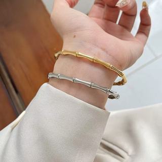 Pulseira rígida de titânio prateado - versátil e elegante, adequada para qualquer ocasião em Oferta na Shopee
