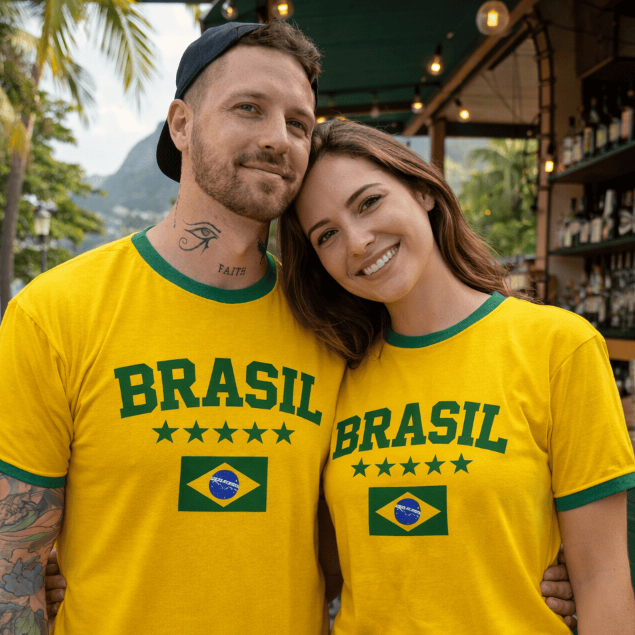 Kit Casal Torcedor Futebol Camiseta Brasil Amarela Bandeira Esportiva Time
