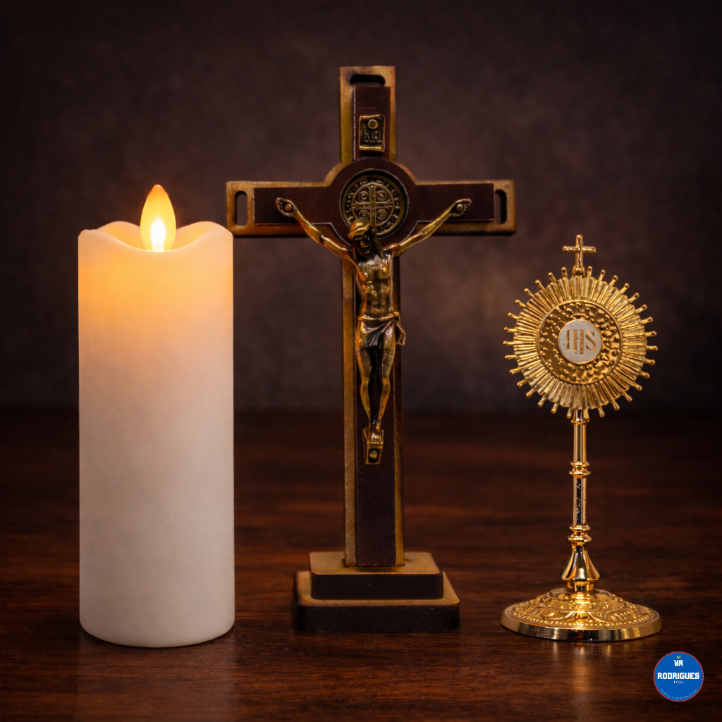 Kit Religioso Completo Ostensório Dourado + Crucifixo 15cm + Vela LED – Monte Seu Altar em Oferta na Shopee