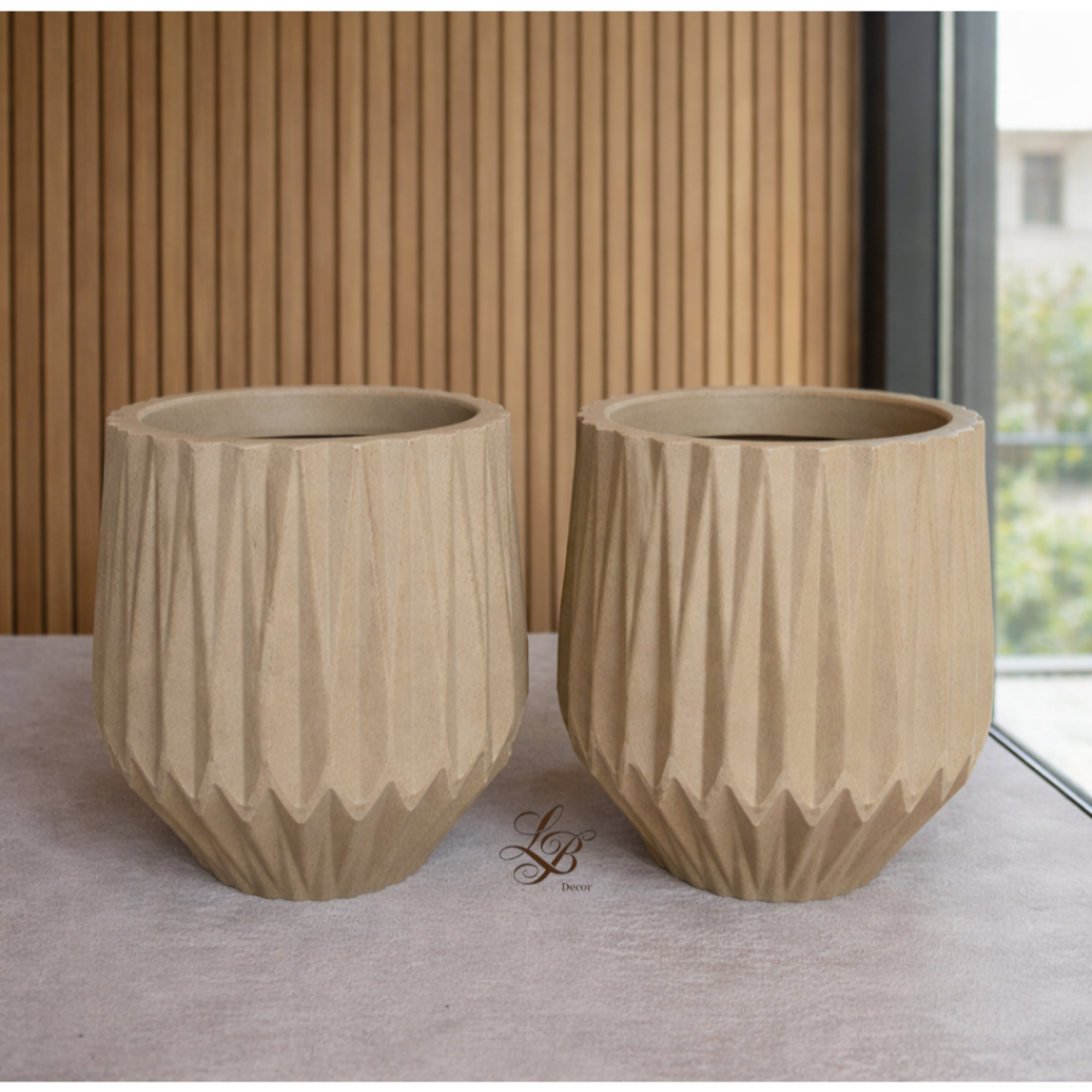 KIT 2 Vasos Para Planta em polietileno Origami M para Decoração Interna e Externa em Oferta na Shopee