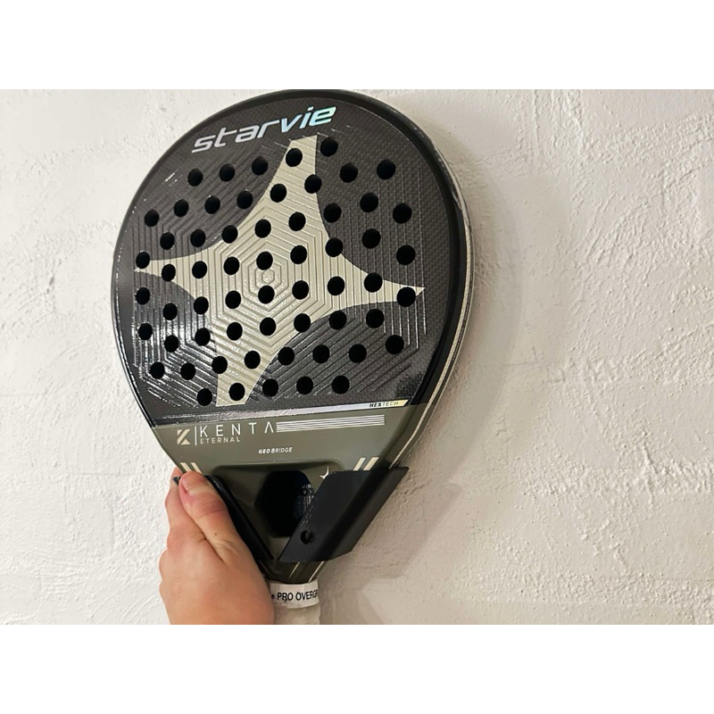 Suporte de Parede para Raquete de Padel – Organizador Vertical Resistente | Fixação com Parafuso