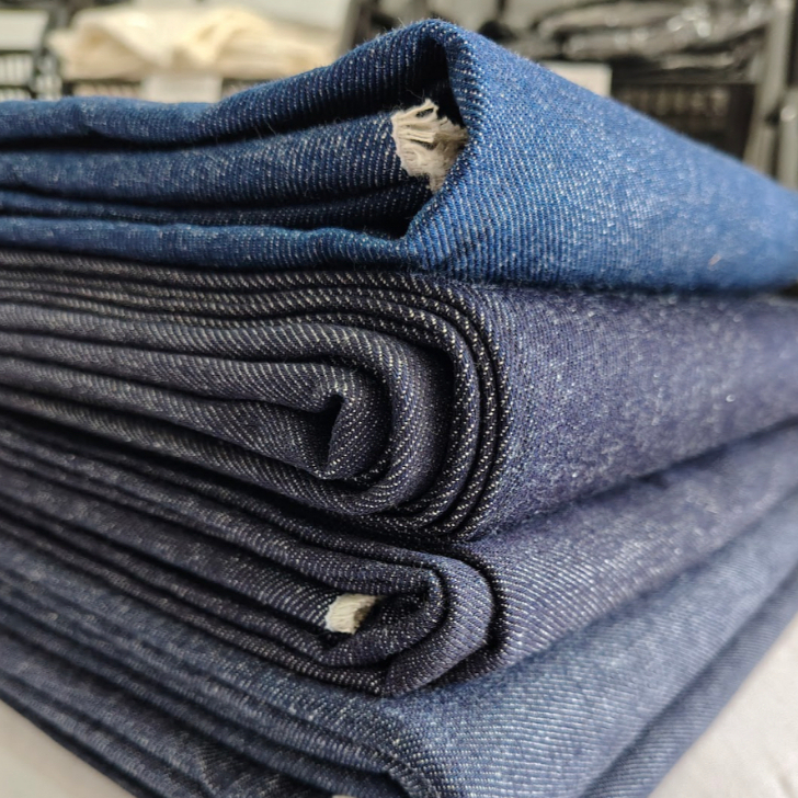 Retalhos de Tecido Jeans, Retalhos de Jeans 1KG/2KG/3KG/5KG  p/ Tapetes, bolsas, sacolas, bermudas