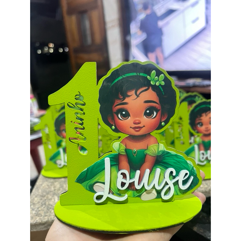 Kit 10 Display de Centro de Mesa Princesa e o Sapo Adulta Adesivado, Lembrancinha personalizada com NOME MDF