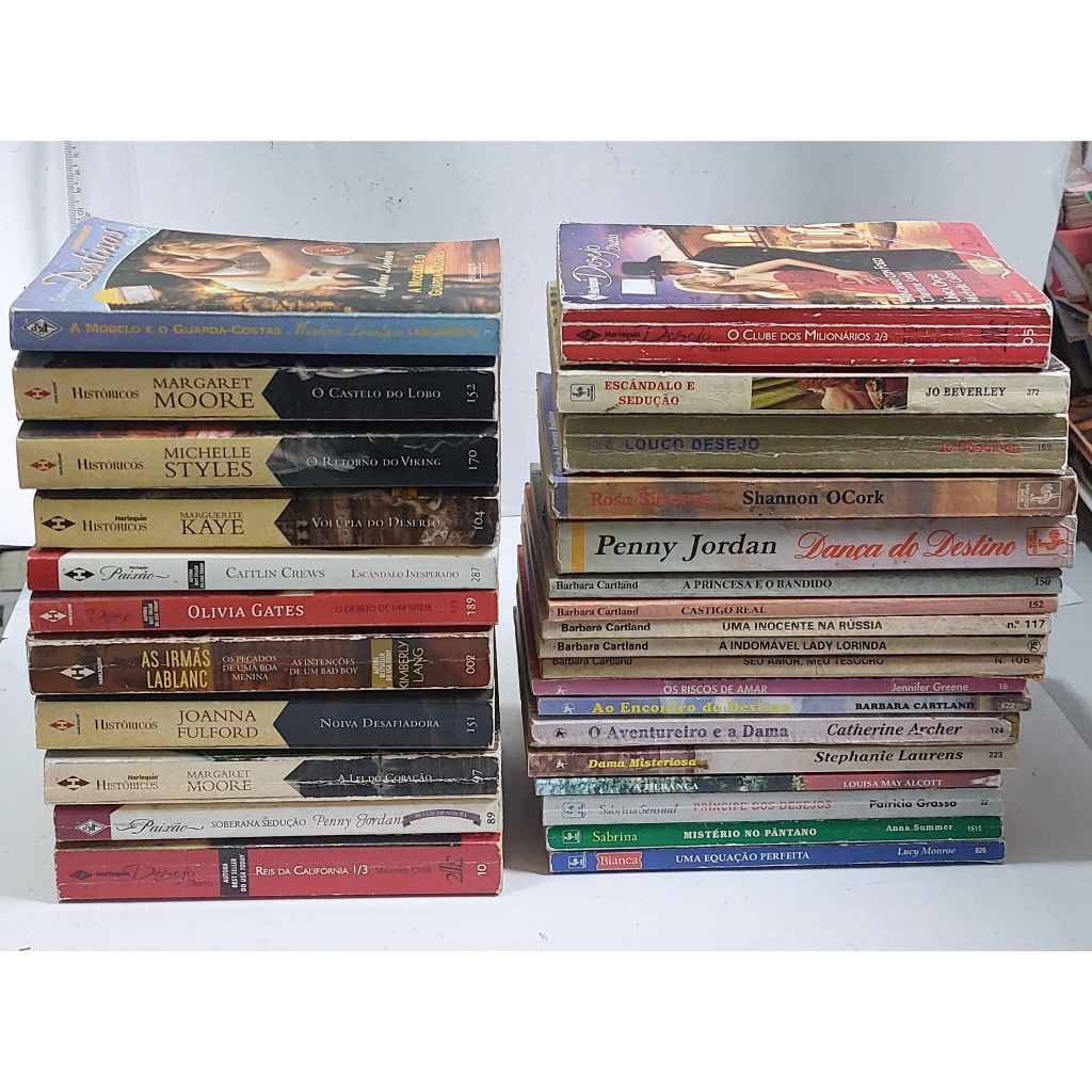 Livros De Romance: Momentos Íntimos, Sabrina, Harlequin, Bianca
