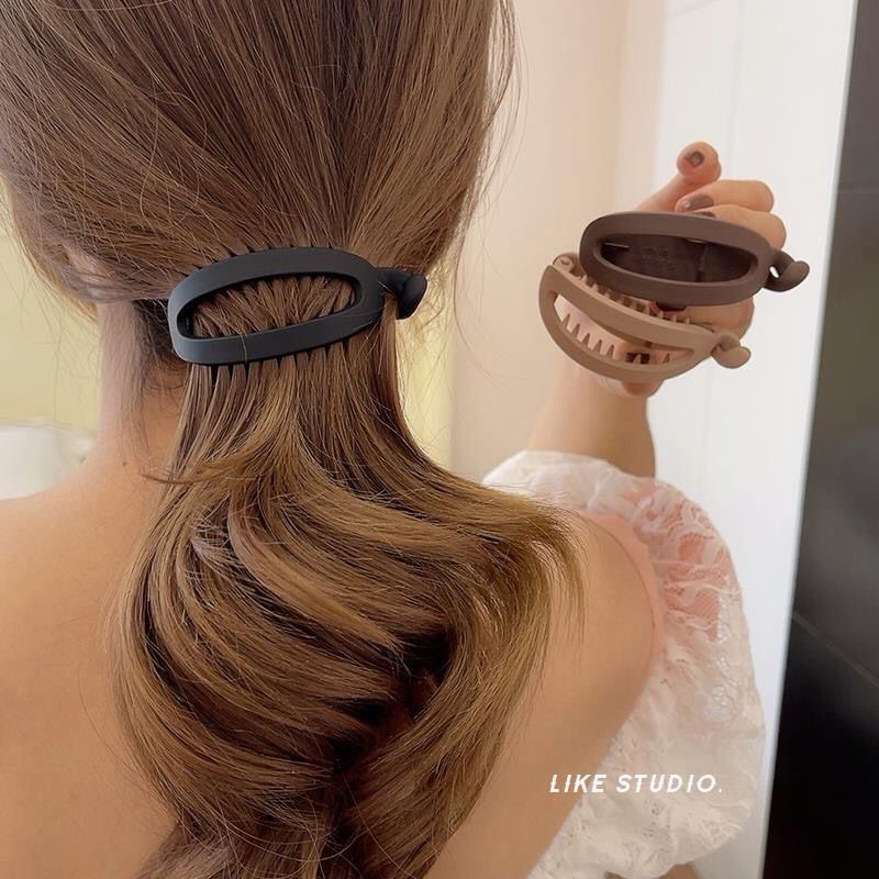 Presilha de cabelo estilo banana, acessório de cabelo feminino simples para rabo de cavalo. em Oferta na Shopee