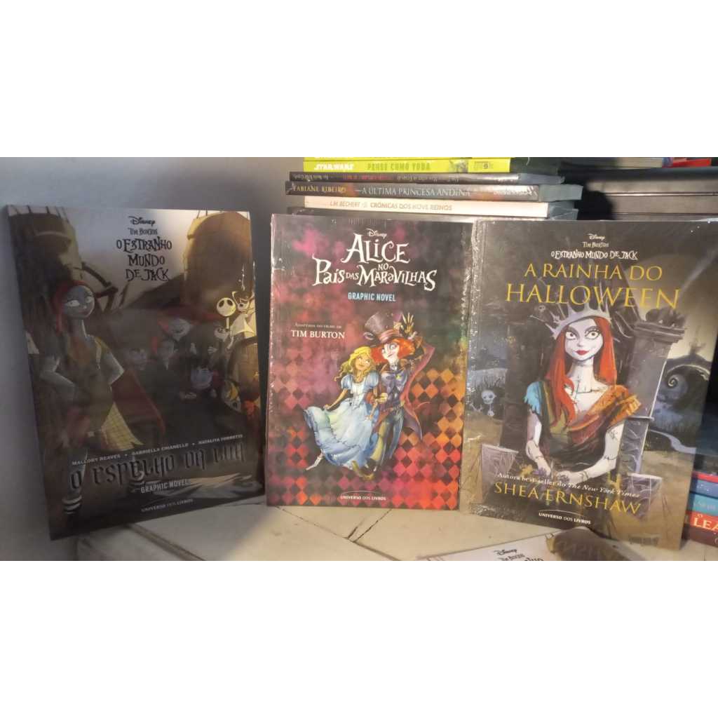 Disney Tim Burton Graphic Novel O estranho Mundo de Jack espelho da lua Alice no pais das maravilhas Rainha do Halloween