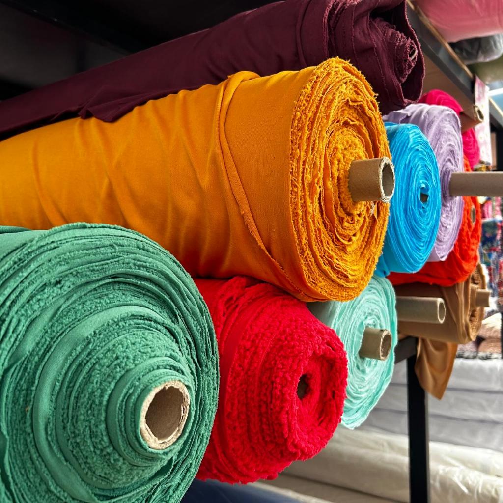 Tecido Malha Helanca Light -1,50m x 1,80m-Possui boa transpiração de suor, auxiliando em épocas mais quentes do ano em Oferta na Shopee