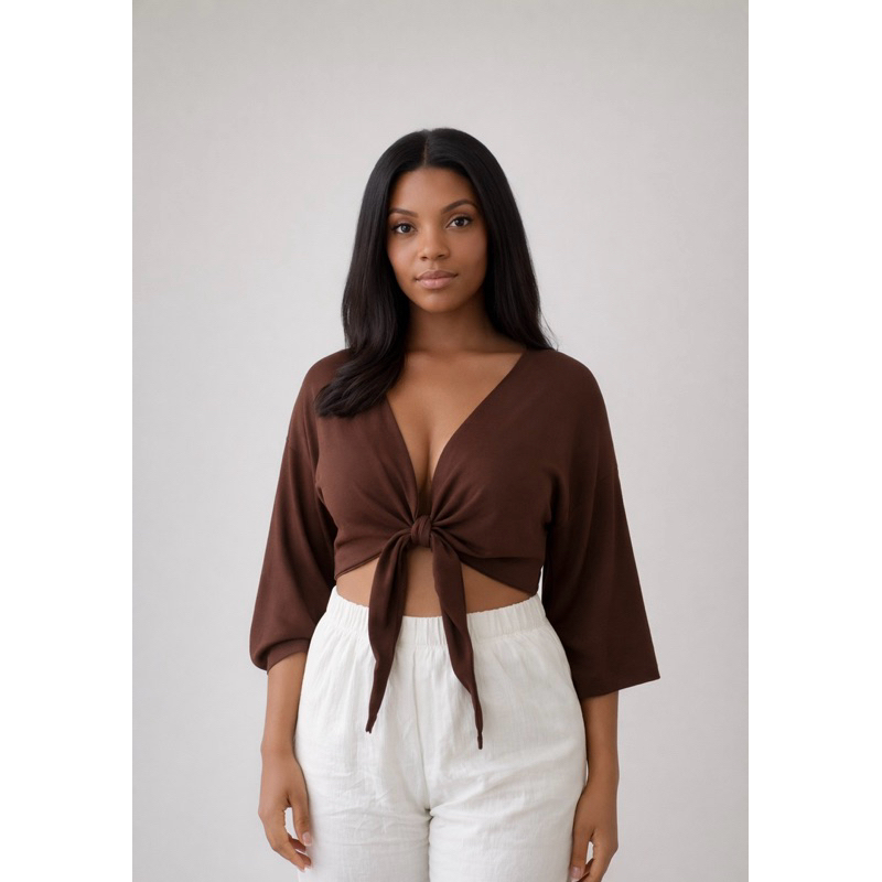 Top diversas cores com amarração frontal, elegante e versátil. Perfeito para looks modernos e estilosos em Oferta na Shopee