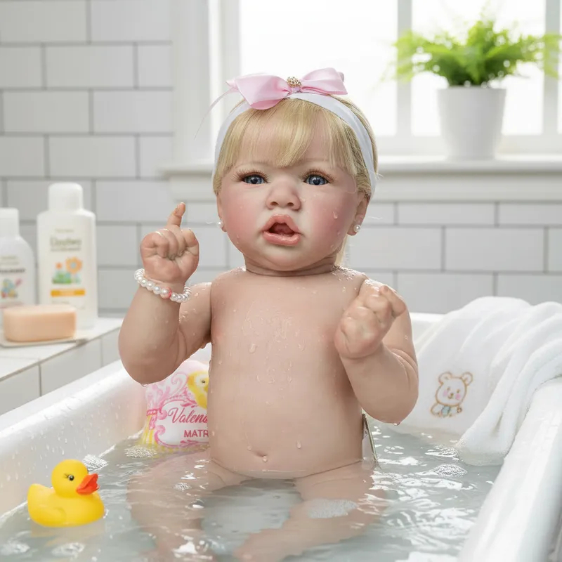 Bebe reborn saskia loira lançamento banho