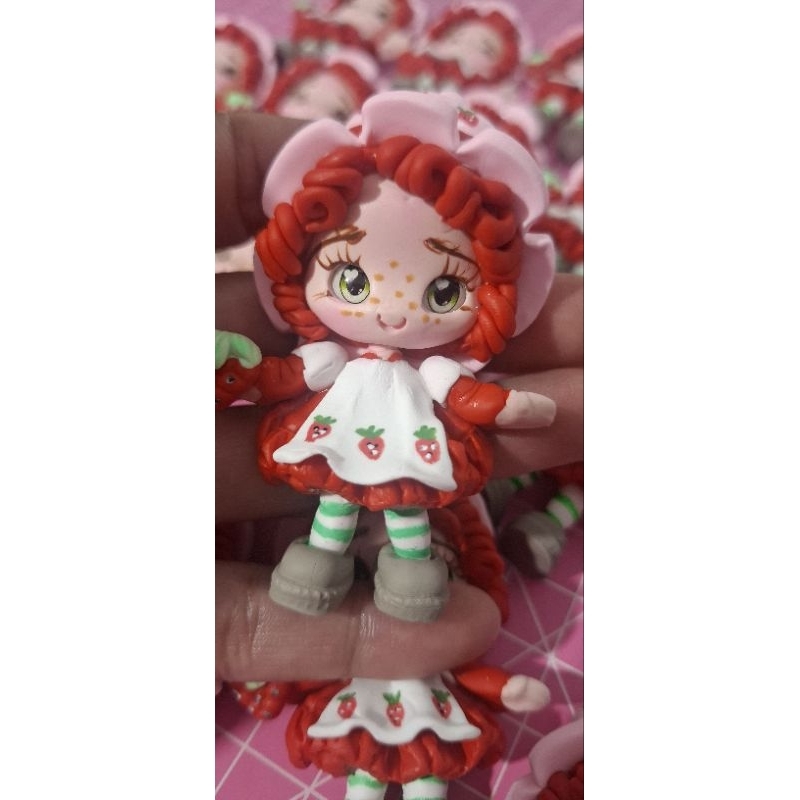 kit 3 apliques biscuit menina morango em biscuit para artesanato