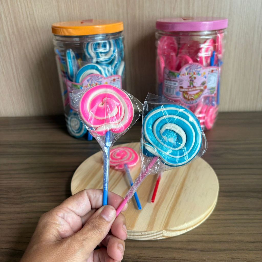Pirulito Colorido no pote - 30 Pirulitos chave  (Diâmetro 4 a 5 cm) festa infantil lembrancinha mimo