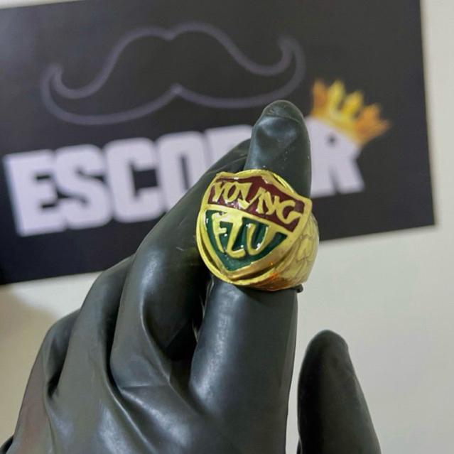 Dedeira Young Flu Moeda antiga Banhado 18k