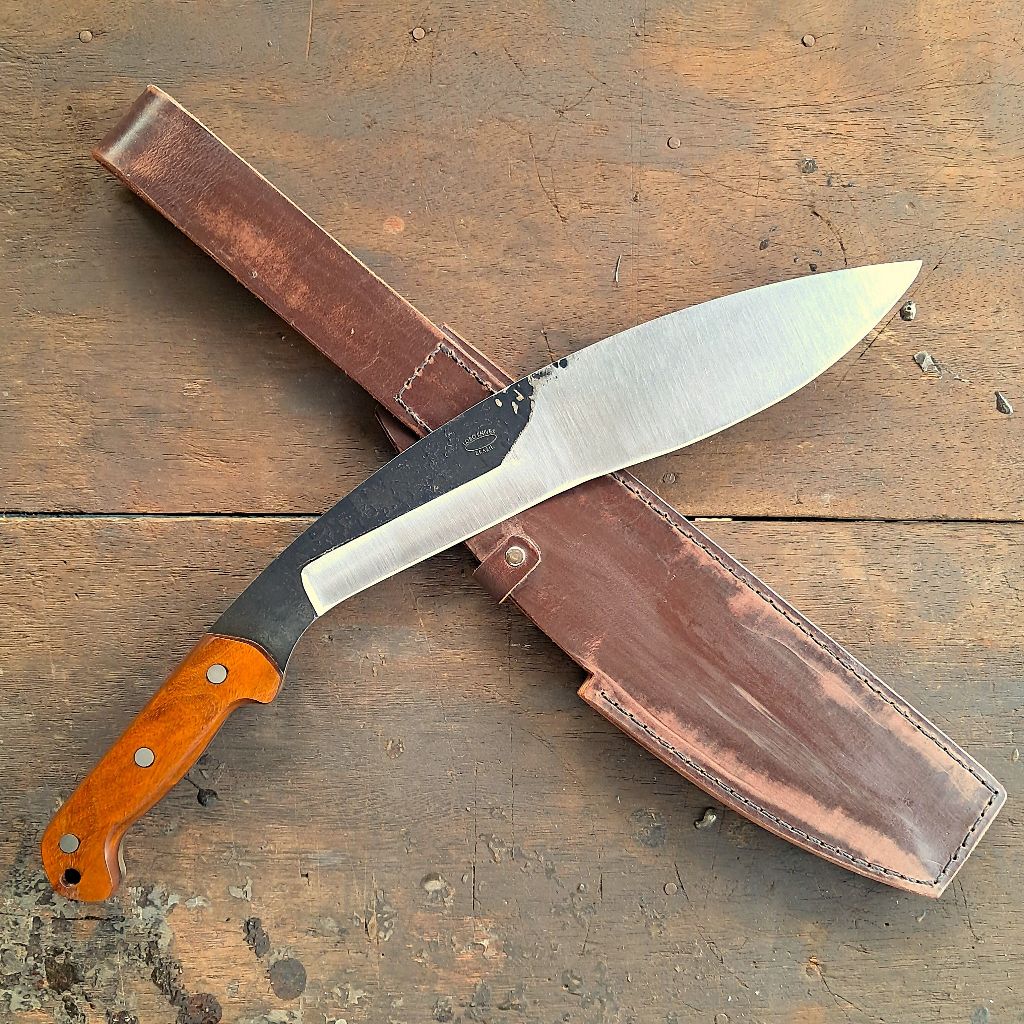 Lobo Knives Facão Kukri Artesanal em Aço Carbono Acabamento de Forja