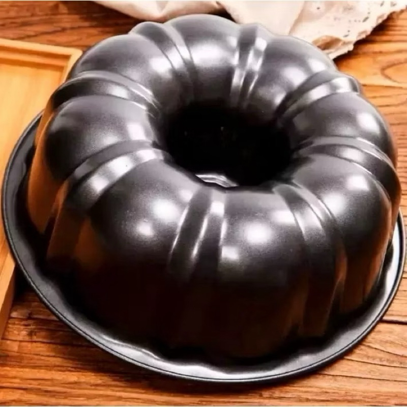 FORMA PARA BOLOS E PUDIM ANTIADERENTE | COM FURO CENTRAL | PÁSCOA | FORMA REDONDA | ASSADEIRA | COZINHA